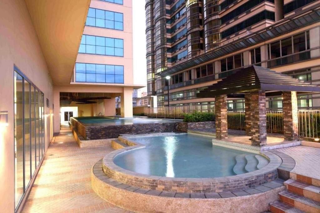Grand Riviera Suites Comfy Condo Near Us Embassy Manila Bay Roxas Blvd Ermita Manila Exterior photo
